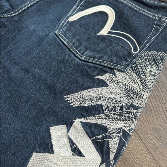 EVISU Designer Denim Japan. RARE AUTHENTIC EVISU denim shorts. Embroidered bird - Picture 5 of 14